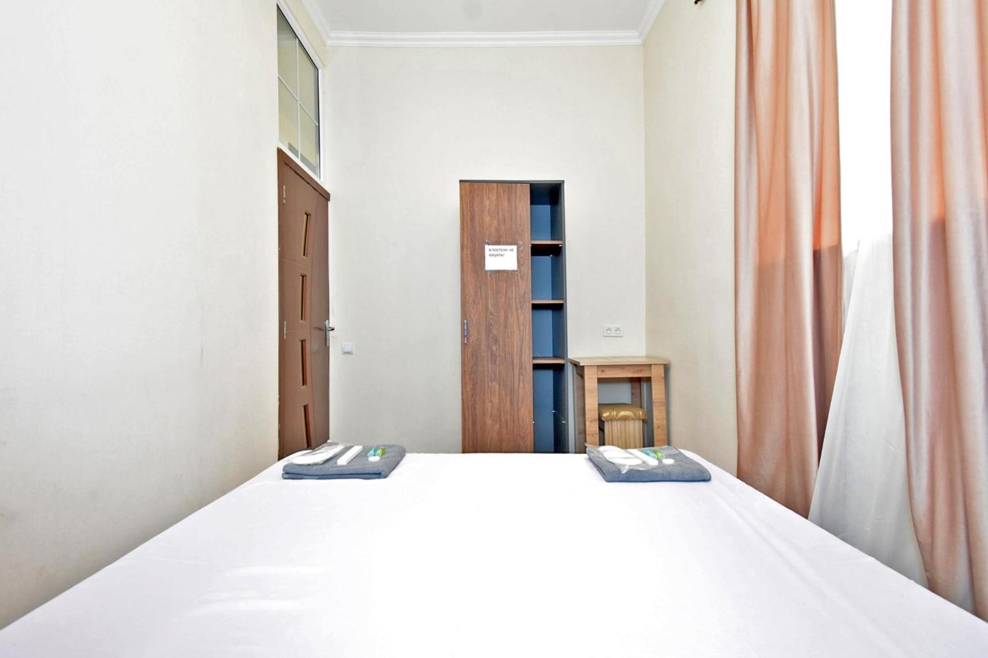 Aaaa Hotel Jereván Kültér fotó
