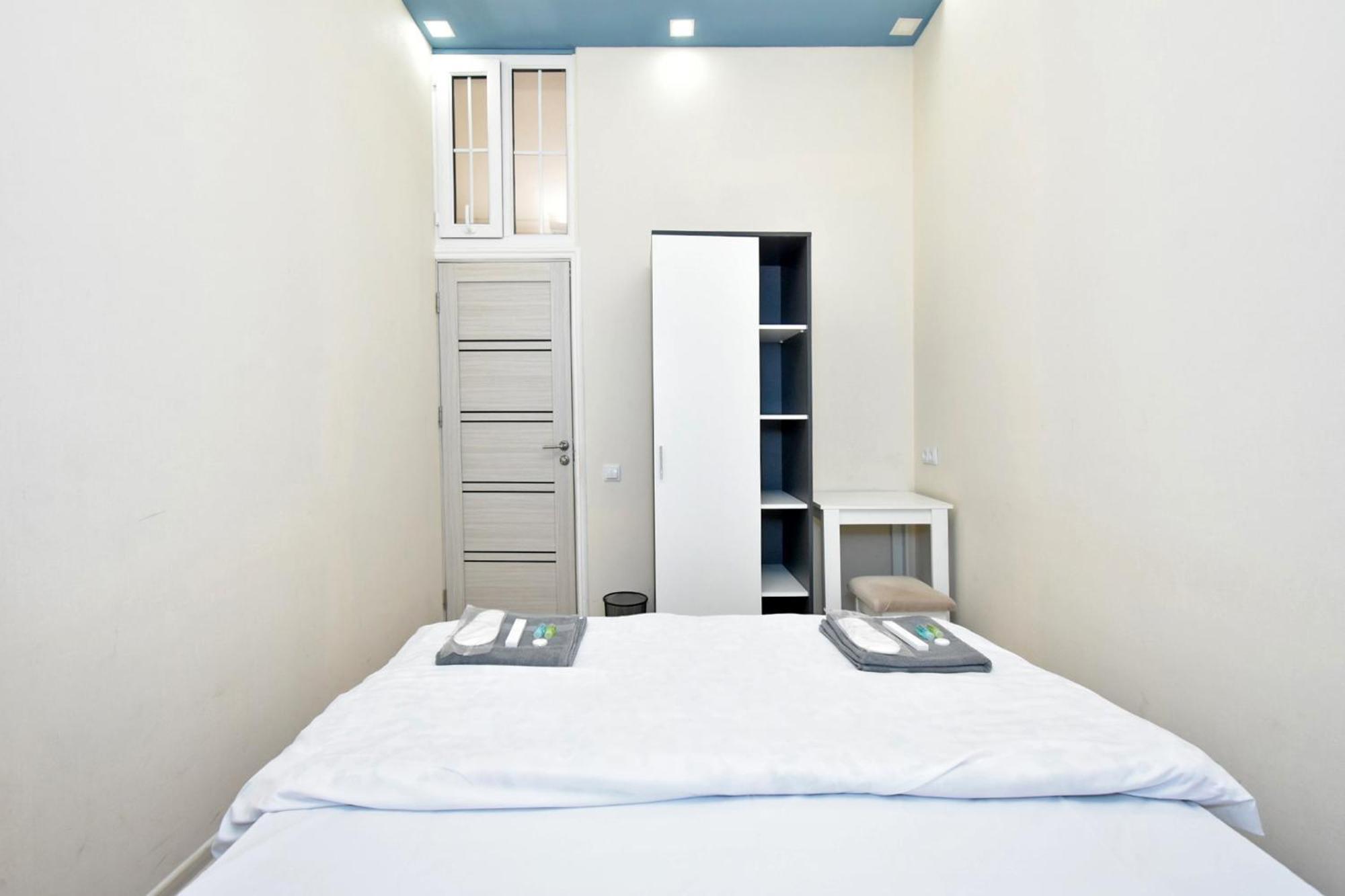 Aaaa Hotel Jereván Kültér fotó